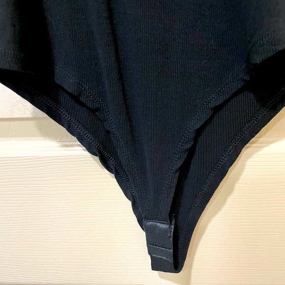 Nasty Gal Black women’s bodysuit - SZ 22 - Picture 3 of 8